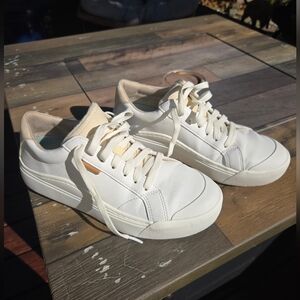 Womens Size 8 Dr Scholl's Time Off Sneaker with Shoe Box